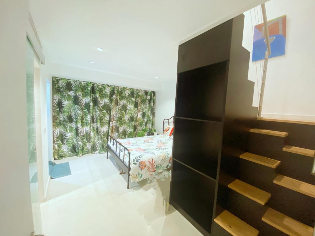 Hug Hotel2022 El Carrer del Canonge Exterior photo